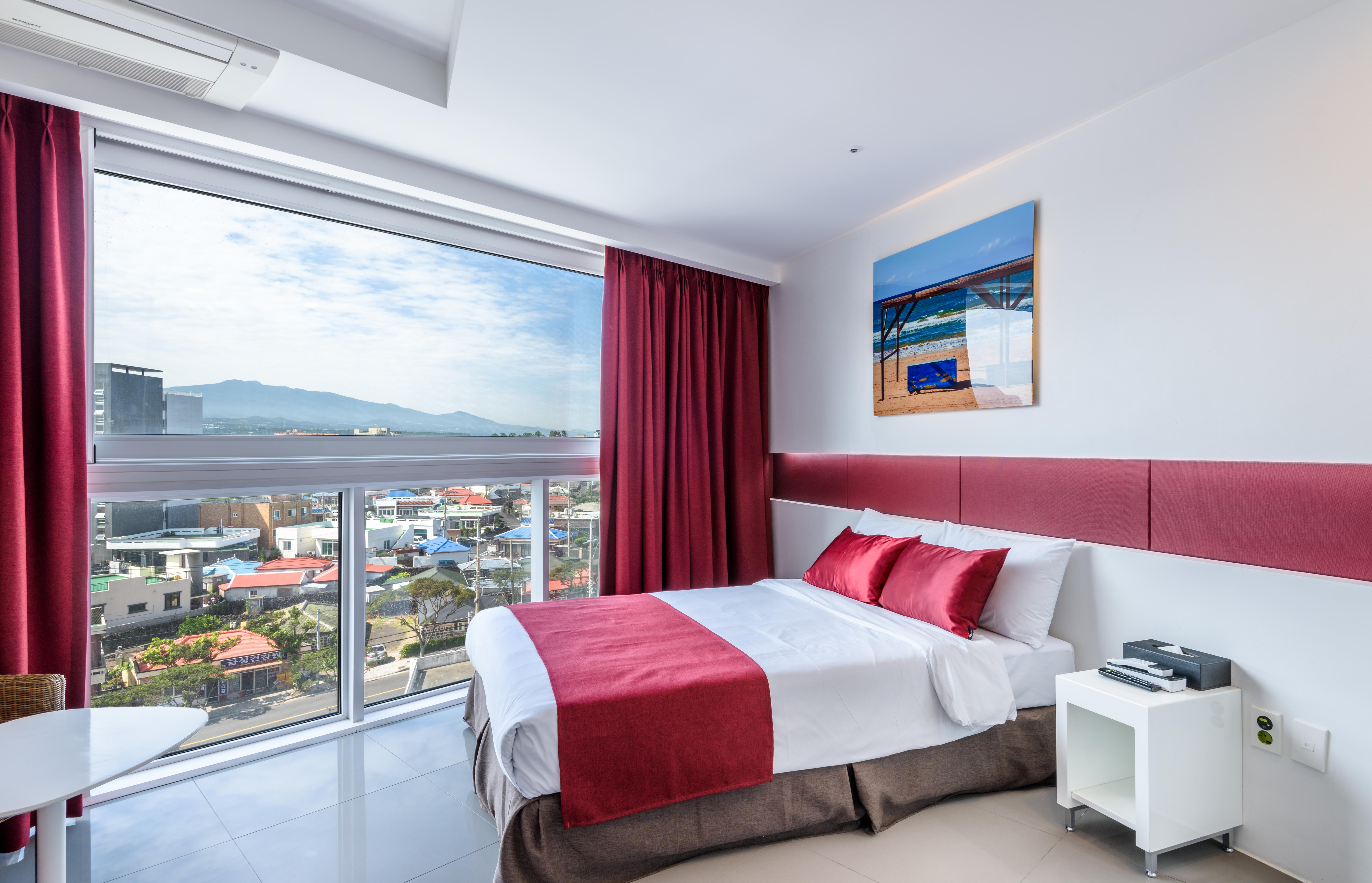 Aimi Jeju Beach Hotel Buitenkant foto