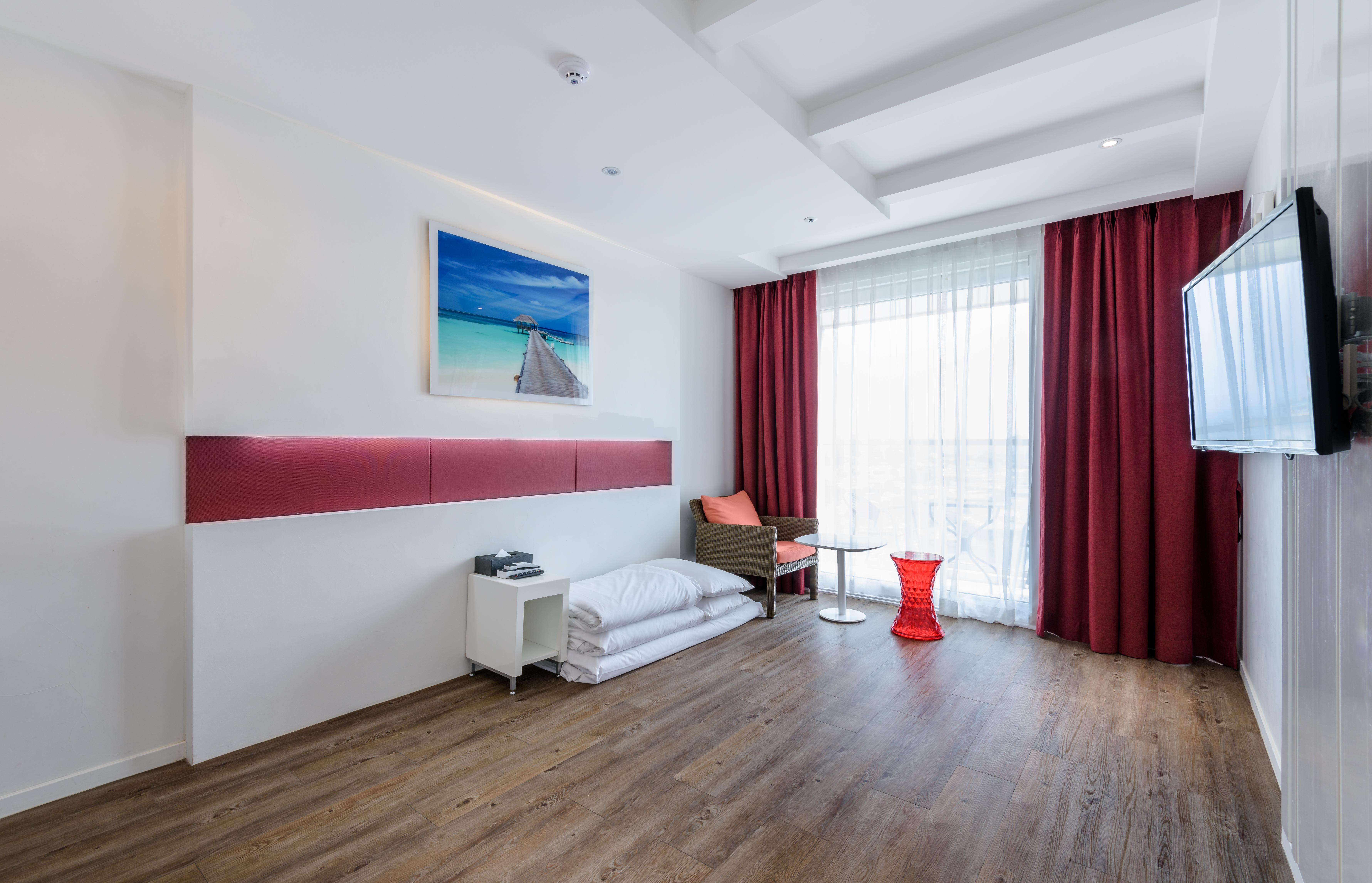 Aimi Jeju Beach Hotel Buitenkant foto