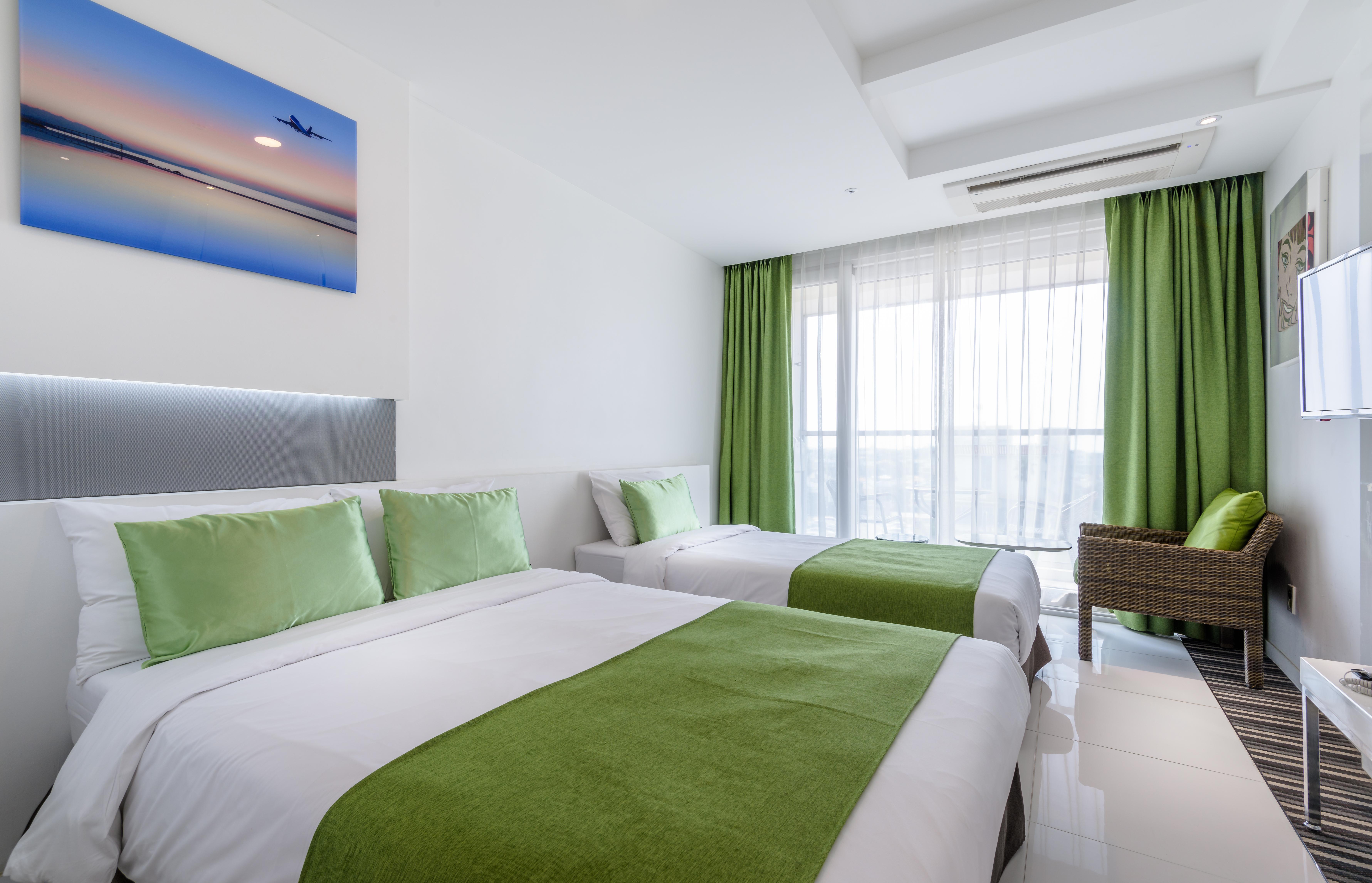 Aimi Jeju Beach Hotel Buitenkant foto