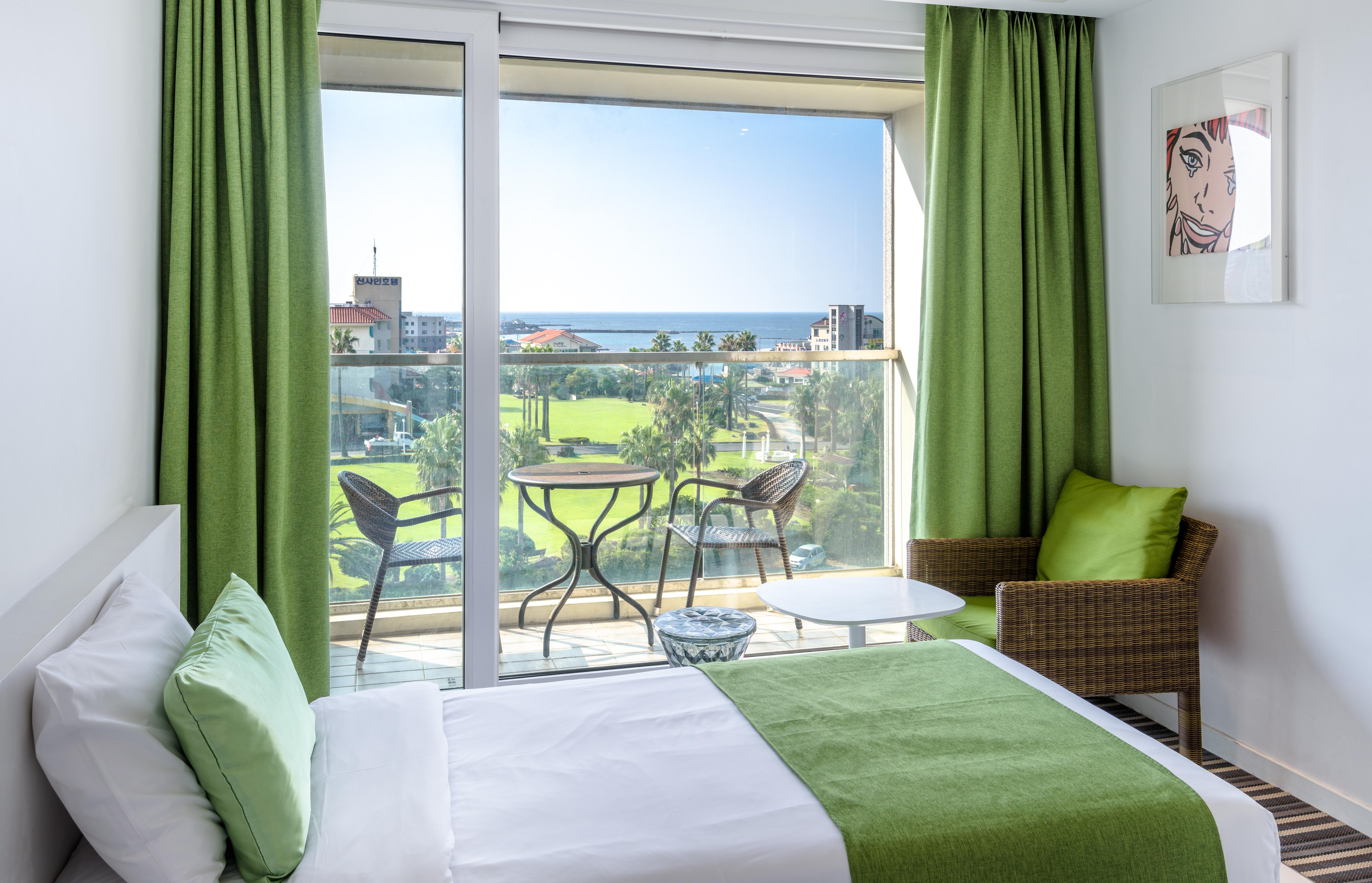 Aimi Jeju Beach Hotel Buitenkant foto
