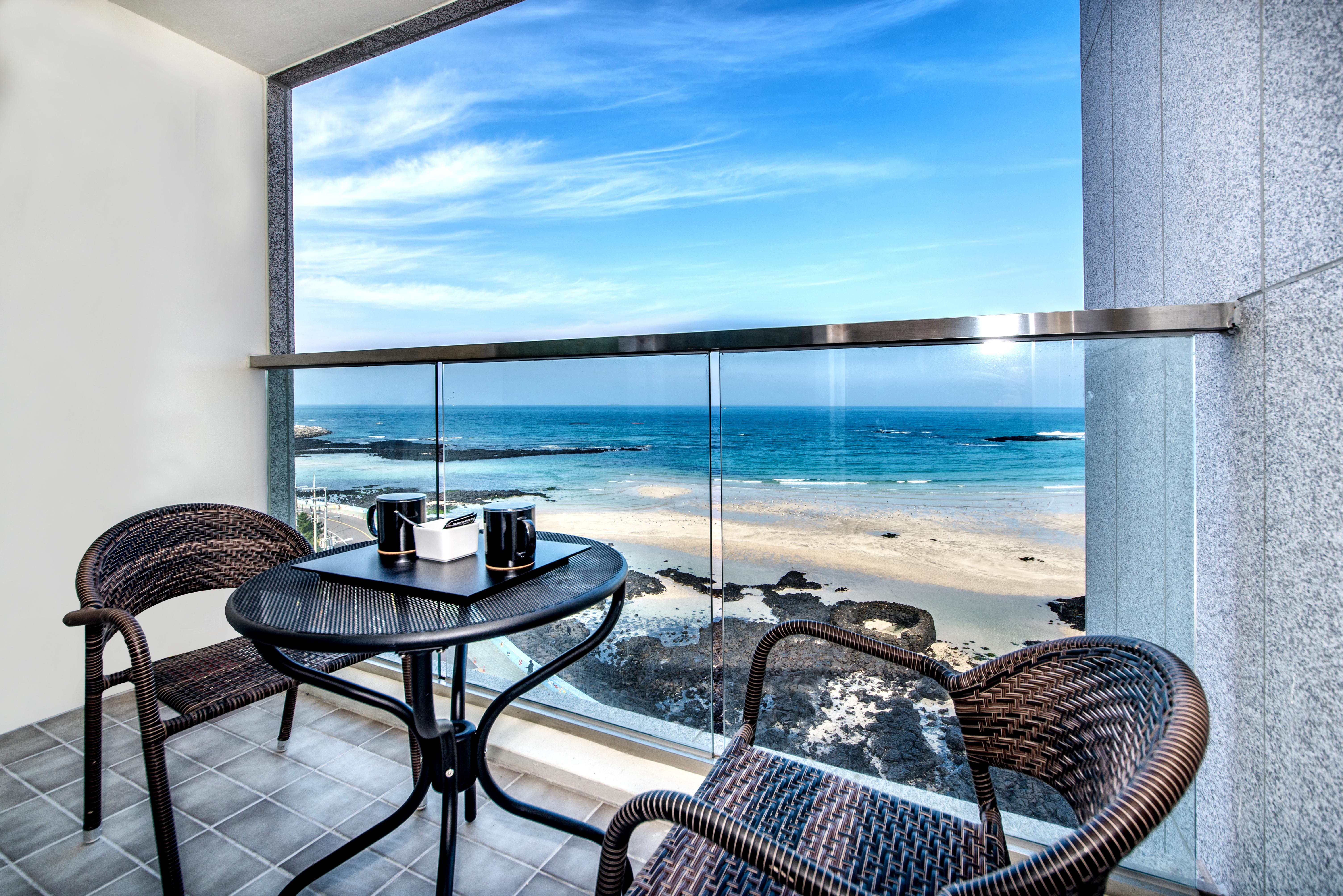 Aimi Jeju Beach Hotel Buitenkant foto
