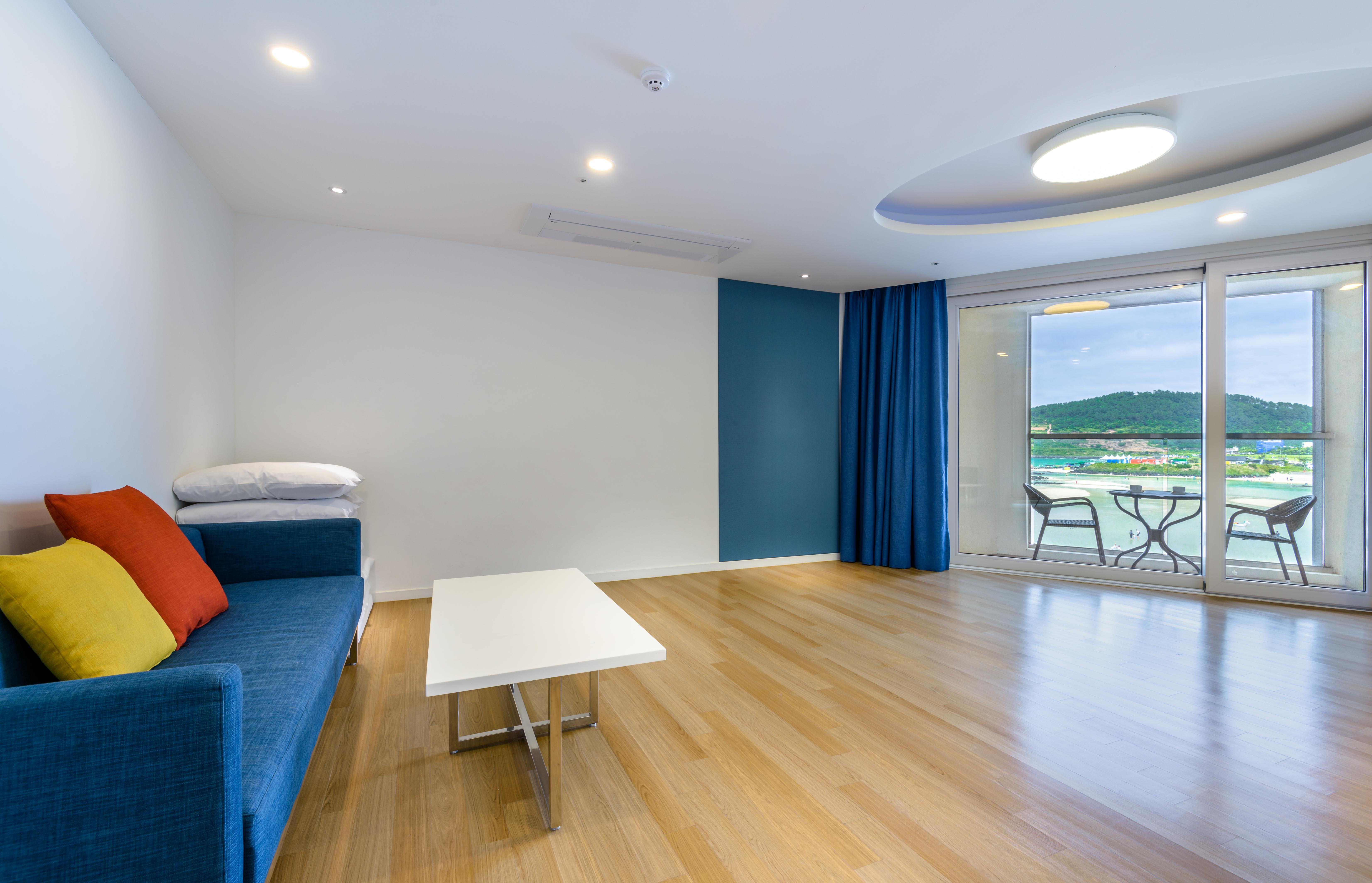 Aimi Jeju Beach Hotel Buitenkant foto